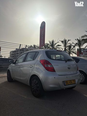 מודעת רכב יונדאי i20