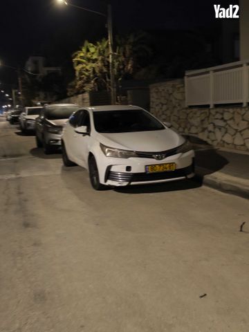 מודעת רכב טויוטה קורולה