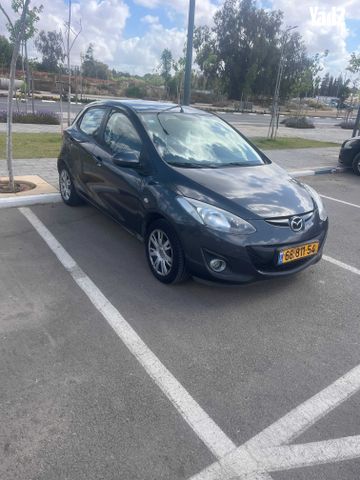 מודעת רכב מאזדה 2