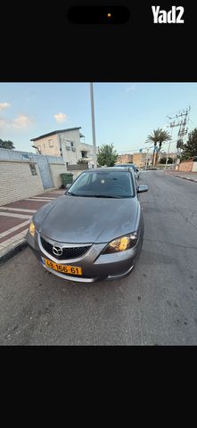 מודעת רכב מאזדה 3