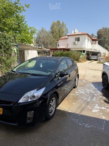 מודעת רכב טויוטה פריוס