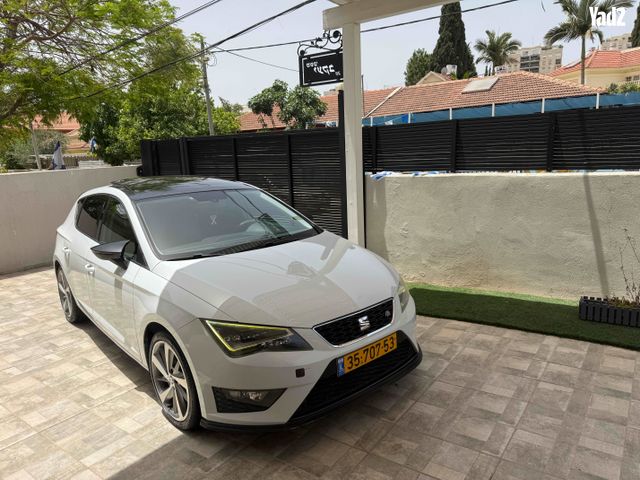 מודעת רכב סיאט לאון