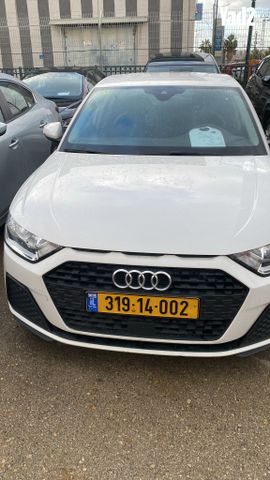 מודעת רכב אאודי A1