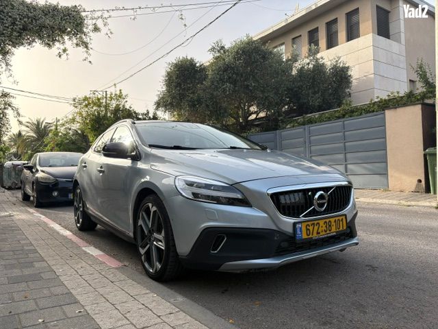 מודעת רכב וולוו V40