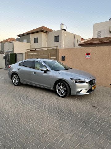 מודעת רכב מאזדה 6