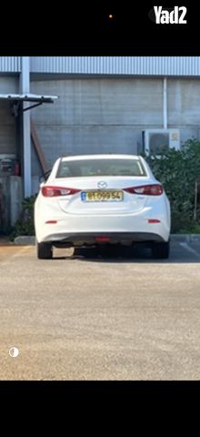 מודעת רכב מאזדה 3