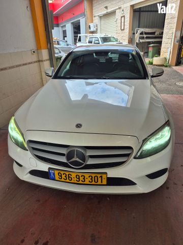 מודעת רכב מרצדס-בנץ C-class