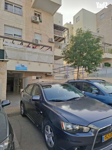 מודעת רכב מיצובישי לנסר