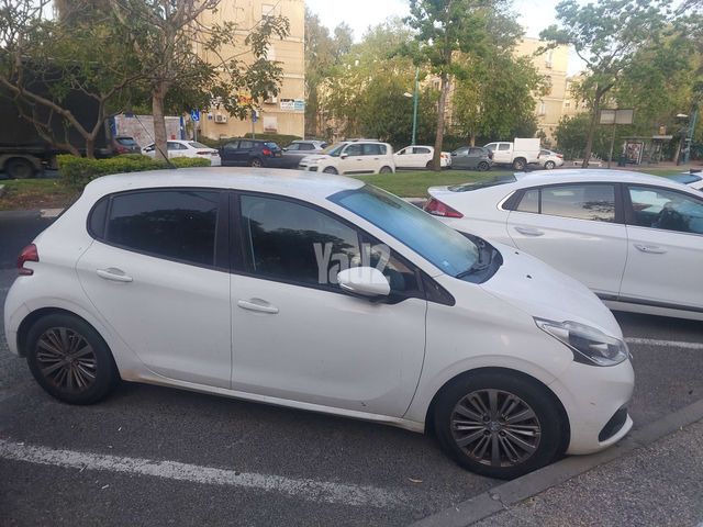 מודעת רכב פיג'ו 208