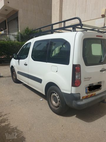 מודעת רכב סיטרואן ברלינגו
