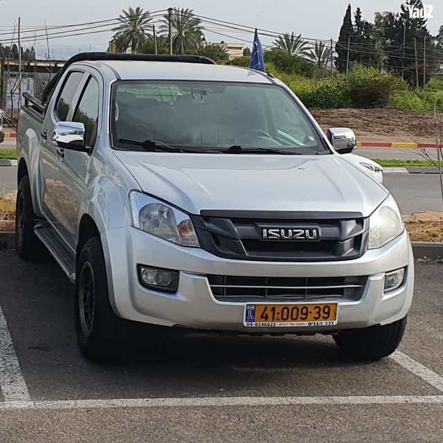 מודעת רכב איסוזו די-מקס