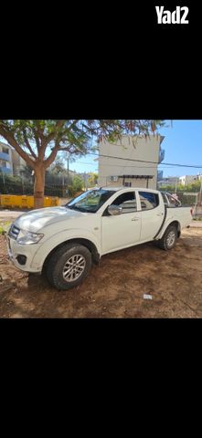 מודעת רכב מיצובישי טרייטון / L200