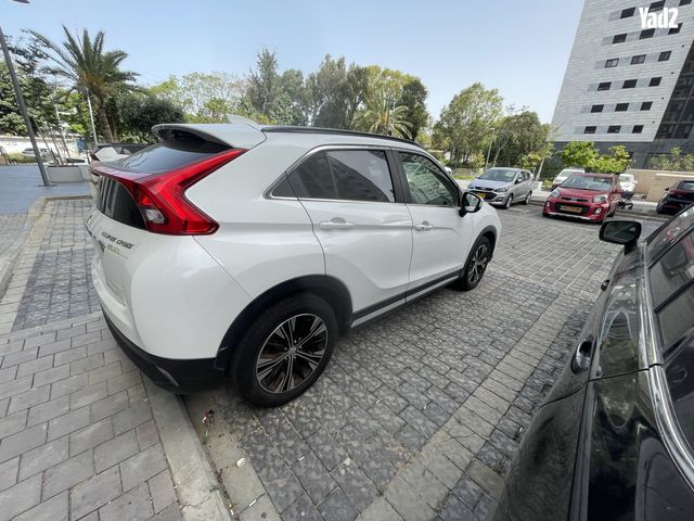מודעת רכב מיצובישי אקליפס קרוס