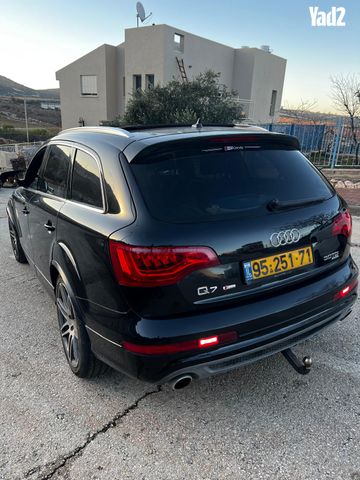 מודעת רכב אאודי Q7