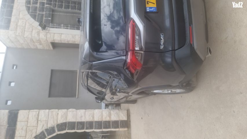 מודעת רכב טויוטה RAV4