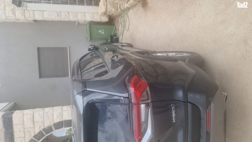 מודעת רכב טויוטה RAV4