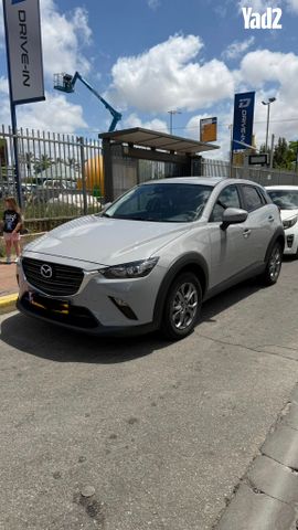 מודעת רכב מאזדה CX-3