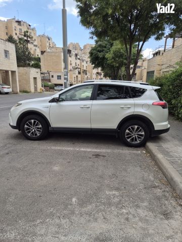 מודעת רכב טויוטה RAV4