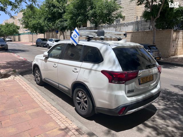 מודעת רכב מיצובישי אאוטלנדר