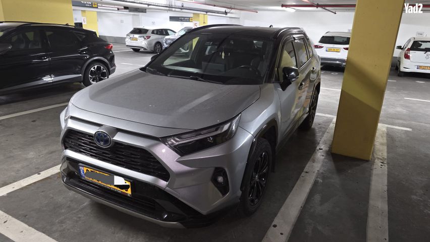 מודעת רכב טויוטה RAV4