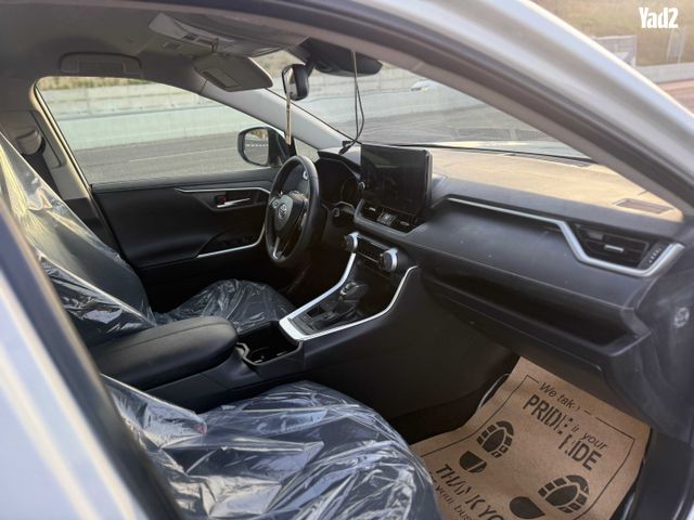 מודעת רכב טויוטה RAV4