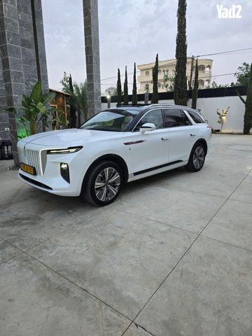 מודעת רכב הונגצ'י E-HS9