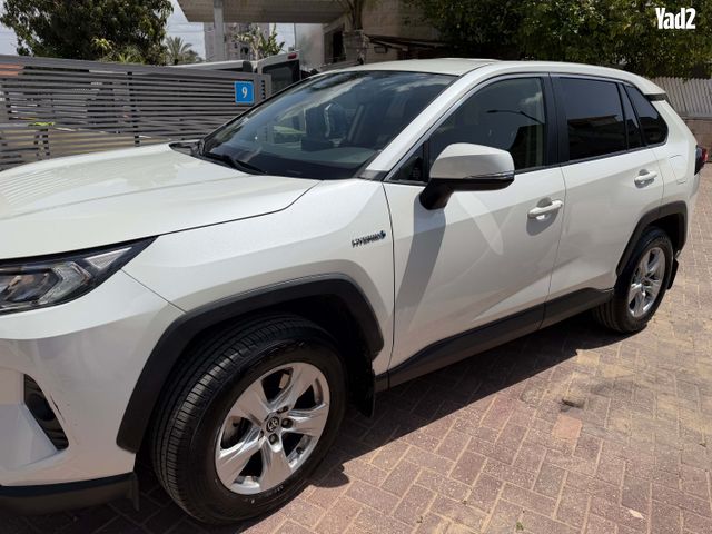 מודעת רכב טויוטה RAV4