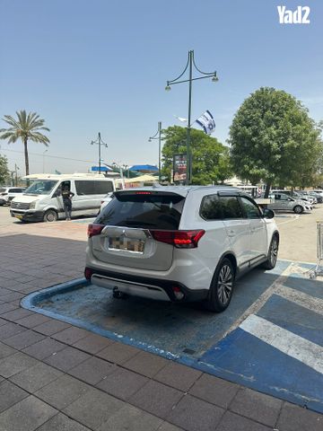 מודעת רכב מיצובישי אאוטלנדר