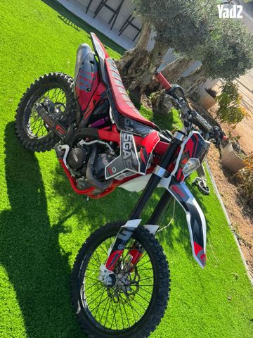 מודעת רכב גאס-גאס EC450F