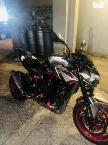 מודעת רכב קאוואסאקי Z900