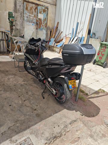 מודעת רכב קימקו AK 550
