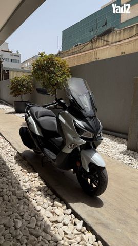 מודעת רכב סאן יאנג ג'וי-מקס Z-300
