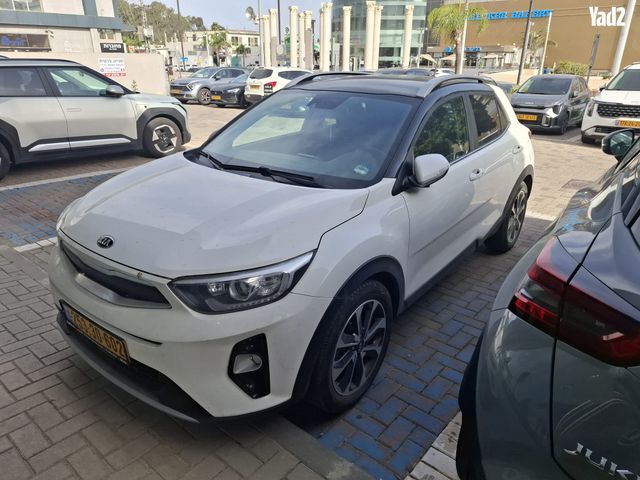 מודעת רכב קיה סטוניק