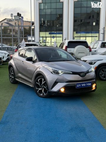 מודעת רכב טויוטה C-HR