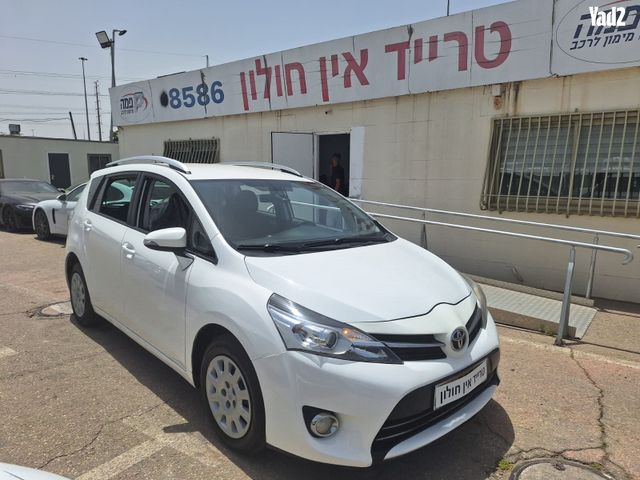 מודעת רכב טויוטה ורסו 2
