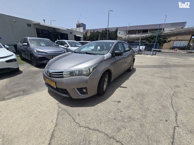 מודעת רכב טויוטה קורולה