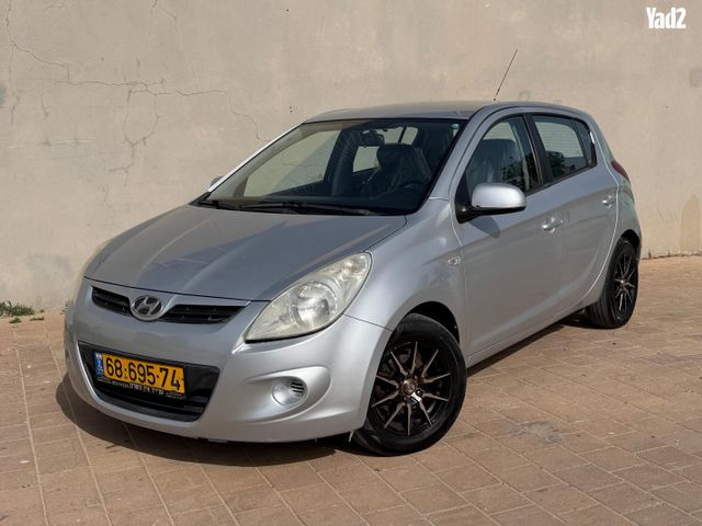 מודעת רכב יונדאי i20