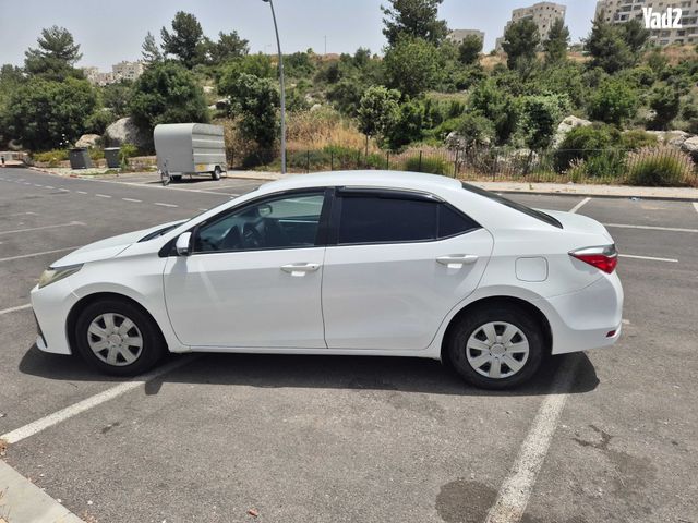 מודעת רכב טויוטה קורולה