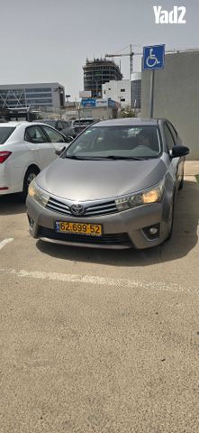 מודעת רכב טויוטה קורולה