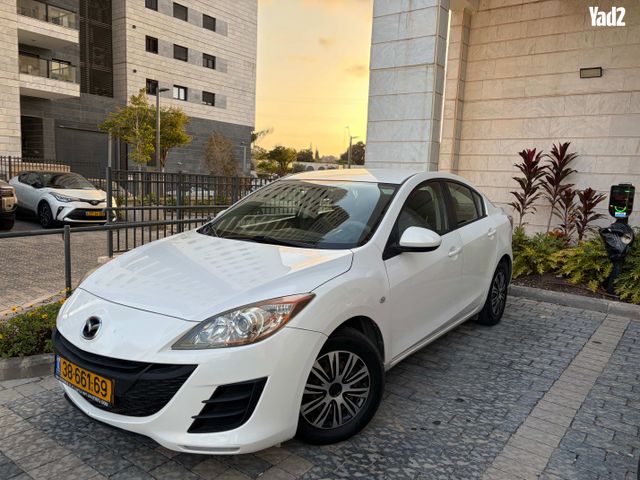 מודעת רכב מאזדה 3
