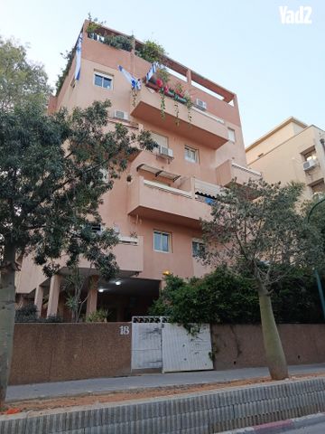 חזנוביץ' 18