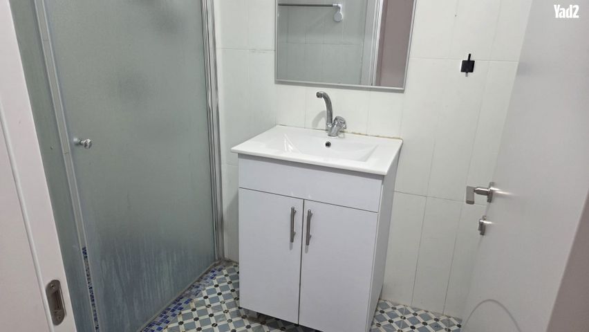 שדרות הזיתים 12