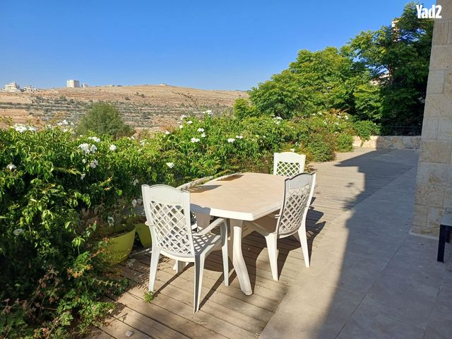 נוף הרים 1
