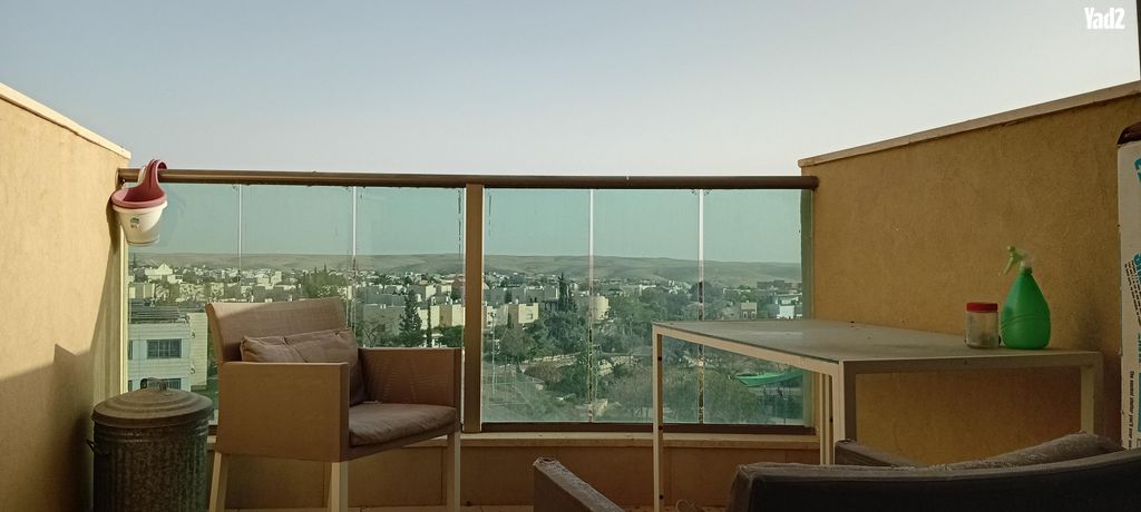 מקור חיים 8