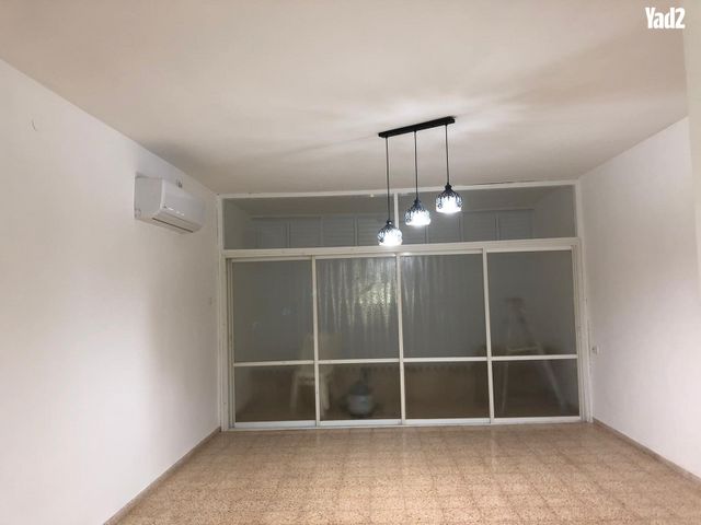 משה שרת 