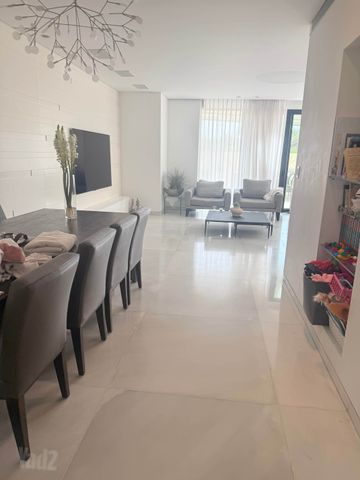 דירת גן להשכרה בתל אביב יפו (תיווך) — 4