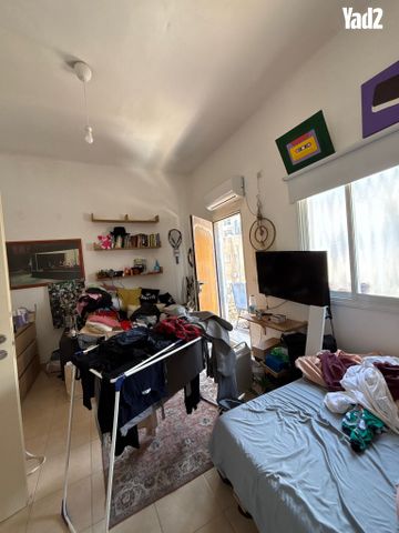 לוינסקי 