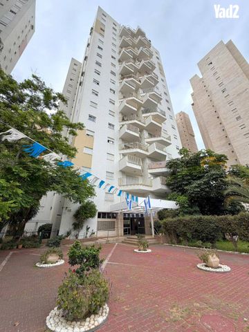 החשמונאים 43