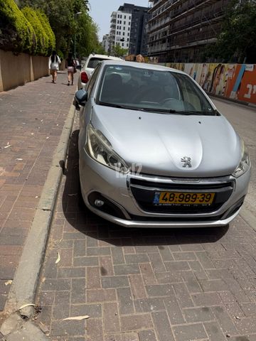 מודעת רכב פיג'ו 208