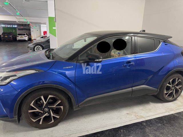 מודעת רכב טויוטה C-HR